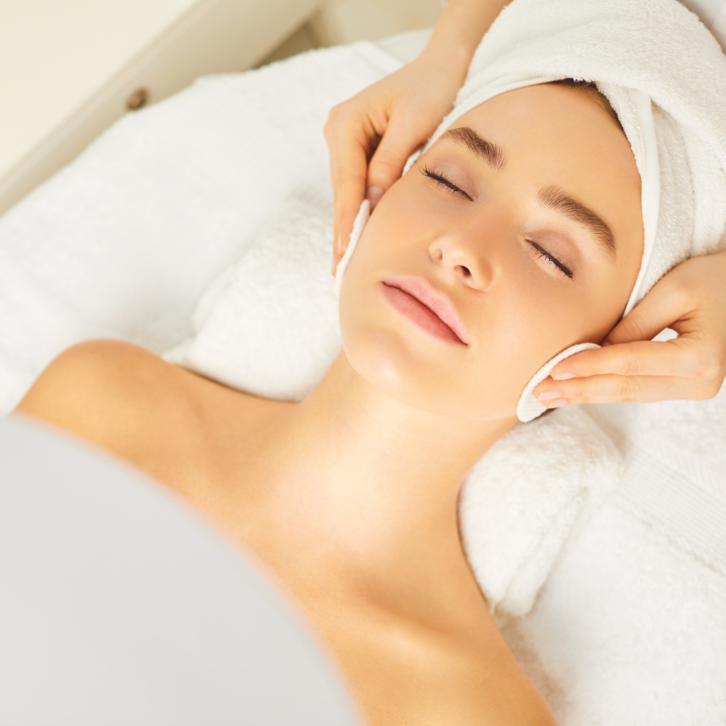 Limpieza Facial Sencilla